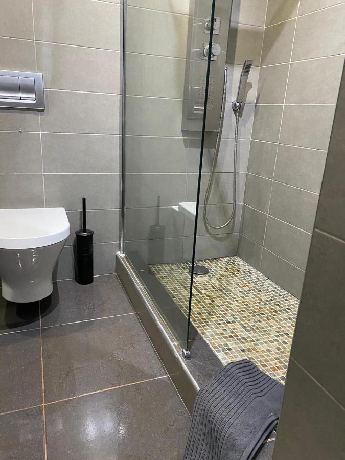 Deluxe Apartment In Albufeira Old Town, 200M Walk To Beach, Pool Parking Kültér fotó
